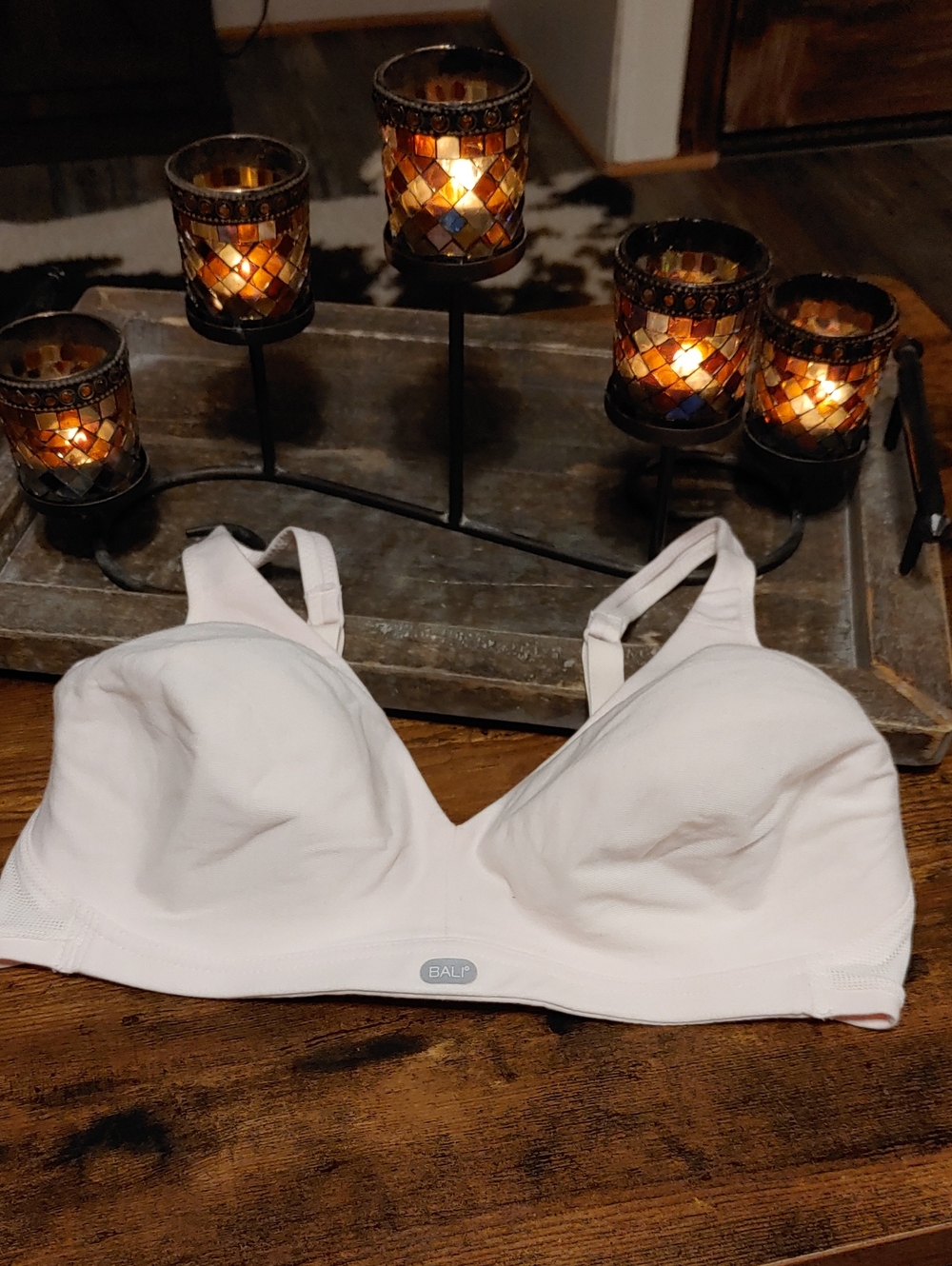 NWOT Bali 38D Light Pink Soft & Comfy Unpadded Wirefree bra
